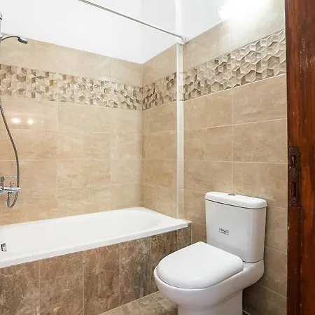 شقة Sotirakis Standard 13 *